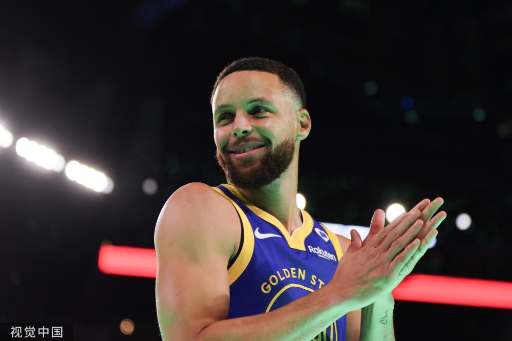 方面迈出更 方面迈出更