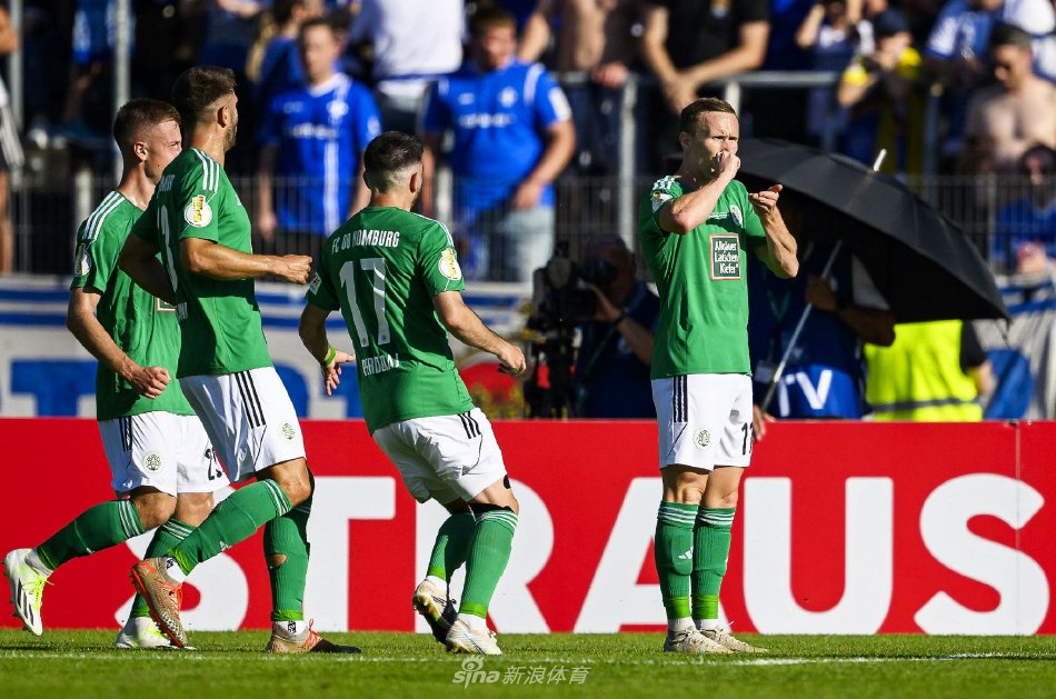 这名效力于 这名效力于