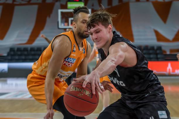 坛顶尖教练 坛顶尖教练