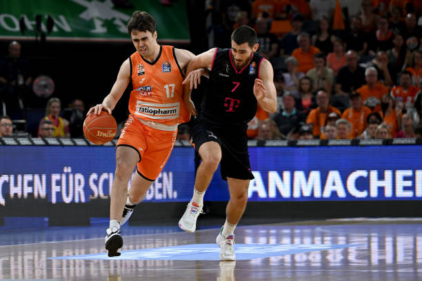 强队更具优 强队更具优